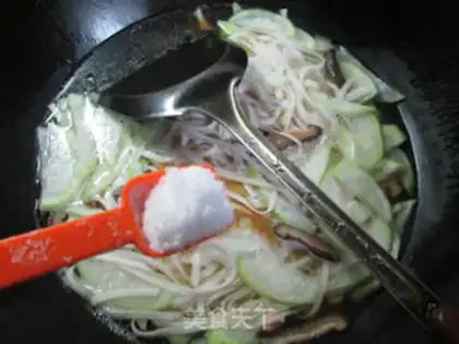 Make Soup noodle for mushrooms step 6