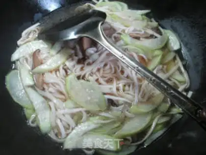 Make Soup noodle for mushrooms step 7