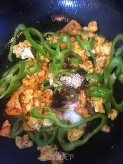 Make Eggs and noodles step 5