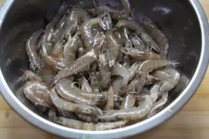 Make Garlic iron shrimp step 1