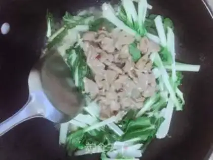 Make The cabbage with the liver step 3