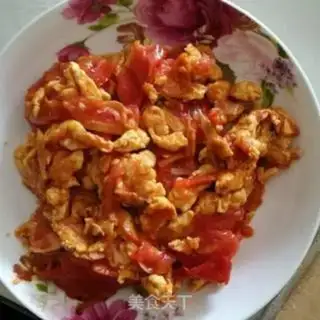 Make Tomato fried eggs step 5