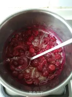 Make Cherry ice cream step 0