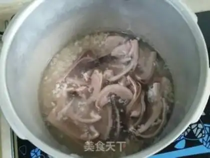 Make Porky garlic belly soup step 2