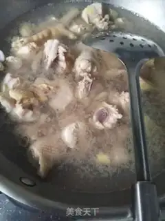 Make Spicy red chicken step 0