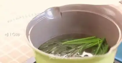 Make Pineapple thick egg fever step 0