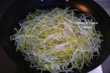 Make Chicken noodle step 6