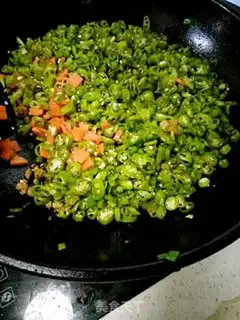 Make Spicy little fried meat step 7