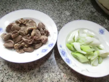 Make The onions are fried step 0
