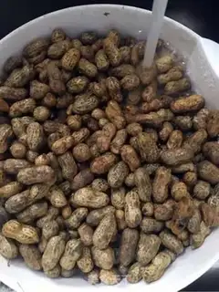 Make Salt-water peanuts step 0