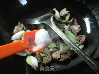 Make The onions are fried step 4