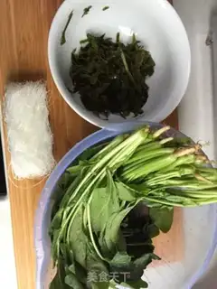 Make A cold spinach step 0