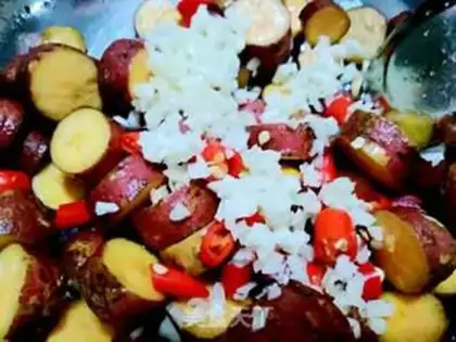 Make Little red potato sauce step 2