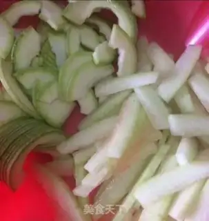 Make The watermelon is cold step 2