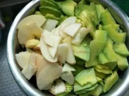 Make Melon apple yeast step 1