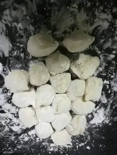 Make An egg box of celery step 5