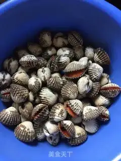 Make Pickle clams step 0