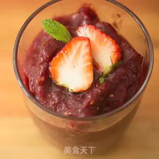 Make Strawberry smoothie step 7