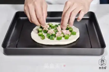Make Autumn tuna pizza step 8