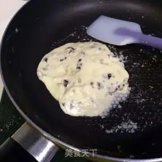 Make Cow-caw sugar and a soda cookie step 8