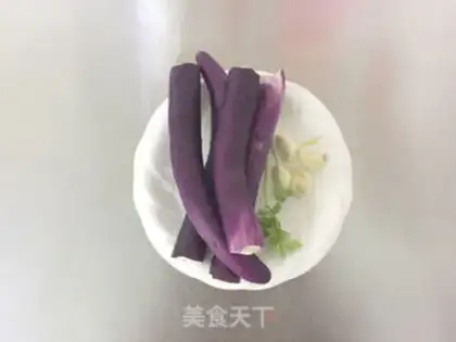 Make The cold hand tore the eggplant step 0