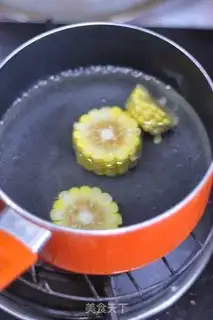 Make The rabbit mango sandwich step 6