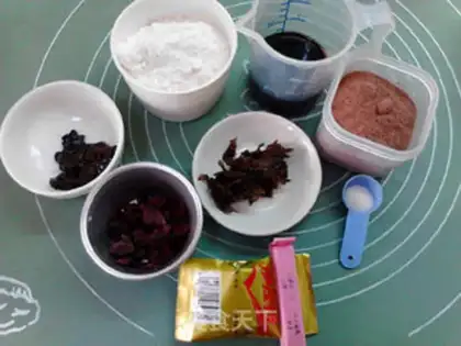 Make Red cranberry rose bread step 0