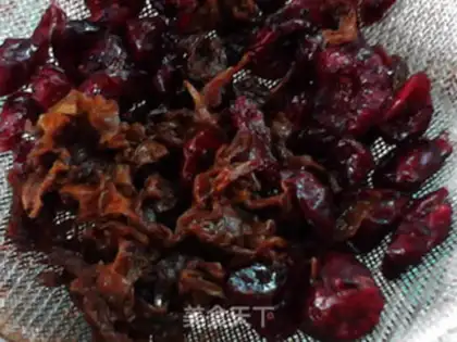 Make Red cranberry rose bread step 2