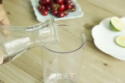 Make Cherry lemon ice juice step 2