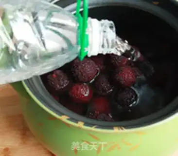 Make Ice cream and plum soup step 2