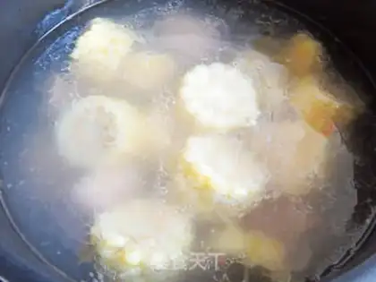 Make Pigfoot corn soup step 9