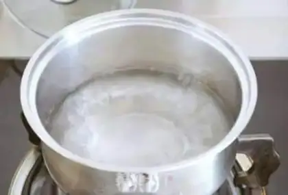 Make Nutrient egg soup step 1