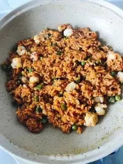 Make Argentinian red shrimp pea fried rice step 3