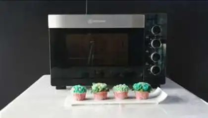 Make SpongeBob cake step 9