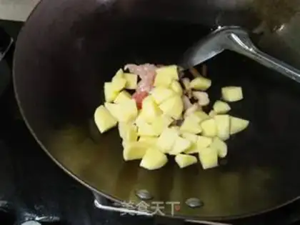 Make Tofu-burned potatoes step 3