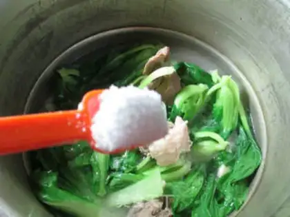 Make Chicken Cream Mountain Pill Bones soup step 8