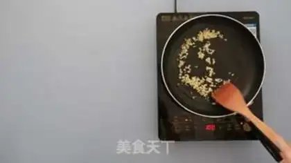 Make Garlic fans steaming doll food step 2