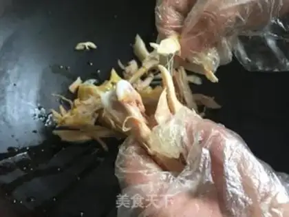 Make Spicy hands tore chickens step 6