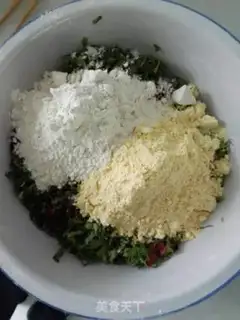 Make Rose vegetable pancakes step 1