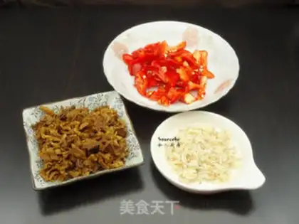 Make Shrimp skin and radish step 1