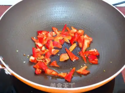 Make Shrimp skin and radish step 2