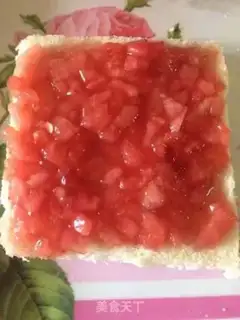 Make Watermelon fruit sandwich step 5