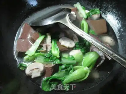 Make Chicken caterpillar mushrooms boiled duck blood step 5