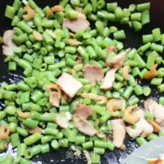 Make Pink bean egg rice step 4