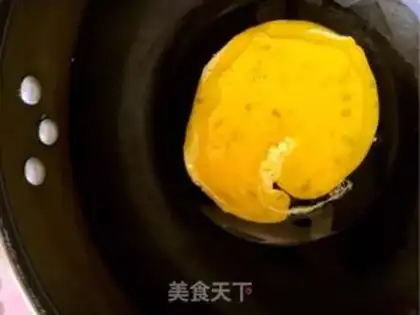 Make Tomato fried eggs step 5