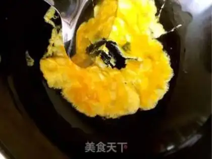 Make Tomato fried eggs step 6