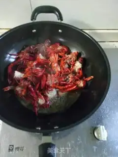Make Spicy lobster step 0
