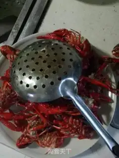 Make Spicy lobster step 1