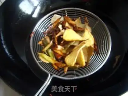 Make Spicy red oil step 4