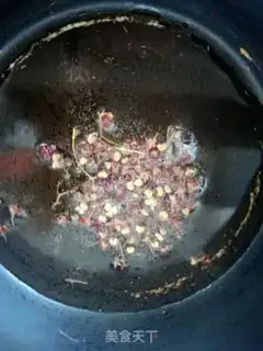 Make A bowl of sour noodles in the summer step 5